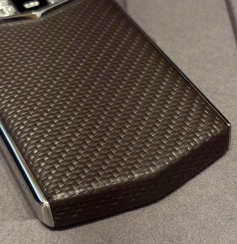 Vertu Agent Q - Silver Advanced Set-Carbon Fiber-Brown AQCF Brown 3