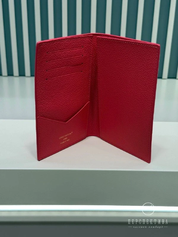 Louis Vuitton Passport Cover M27677 4
