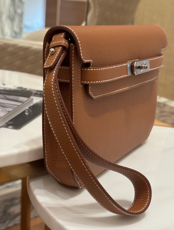 Hermès Kelly Pouchette Depeches 25 Togo Gold H078401CK 6