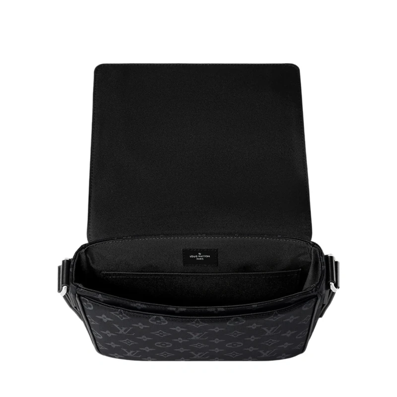 Louis Vuitton District PM M46255 4