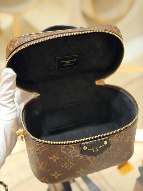 Louis Vuitton Vanity PM M47128 9