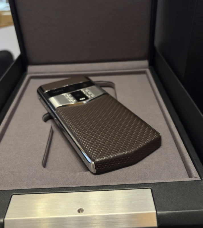 Vertu Agent Q - Silver Advanced Set-Carbon Fiber-Brown AQCF Brown 2