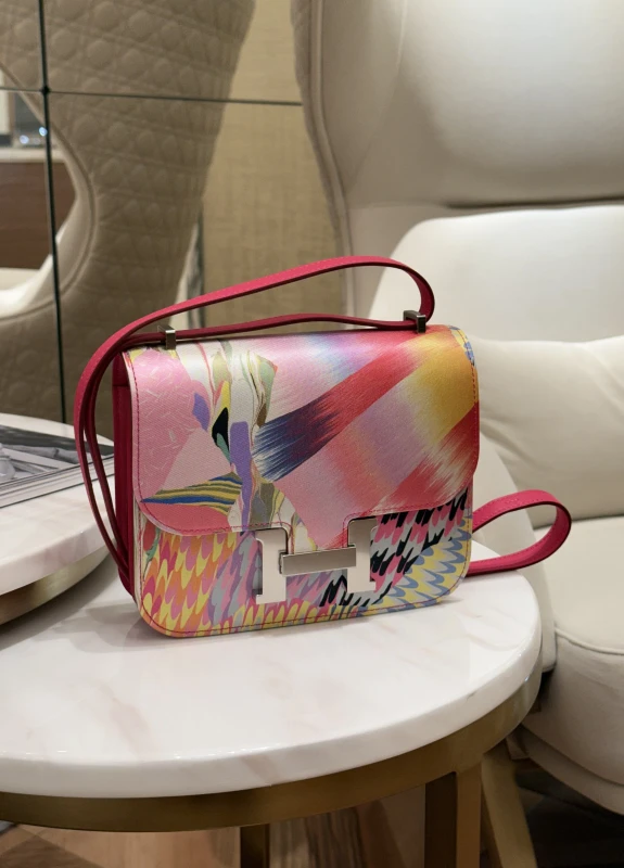 Hermès CONSTANCE 18 VEAU SWIFT ROSE MEXICO / MARBLE SILK PHW C18SILK 2