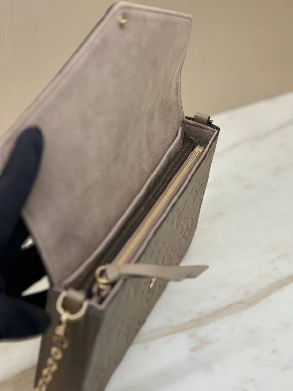 Louis Vuitton Pochette Félicie M82609 7