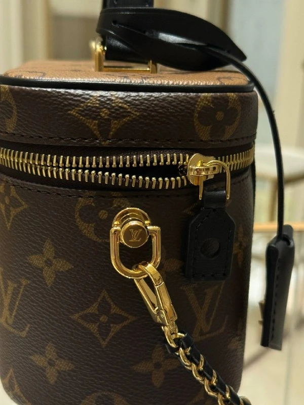 Louis Vuitton Vanity PM M47128 4