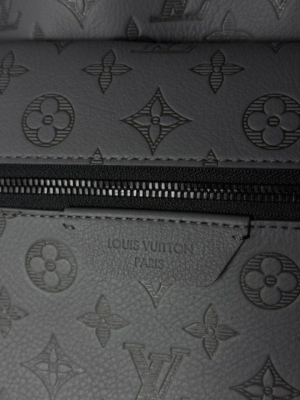 Louis Vuitton Discovery Backpack M46557 6