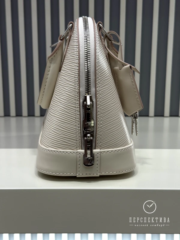 Louis Vuitton Alma BB M14432 5