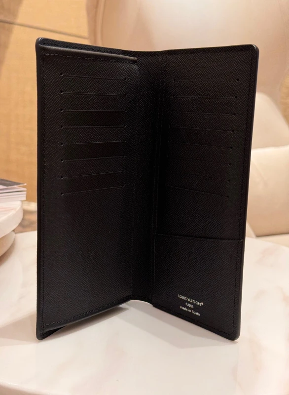 Louis Vuitton Brazza Wallet M61697 4