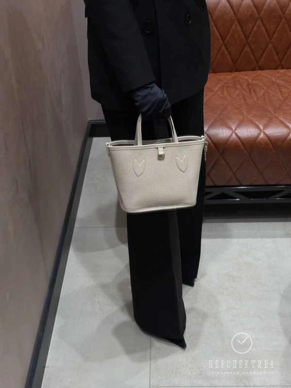 Louis Vuitton Neverfull Bandoulière Inside Out BB M25657 8