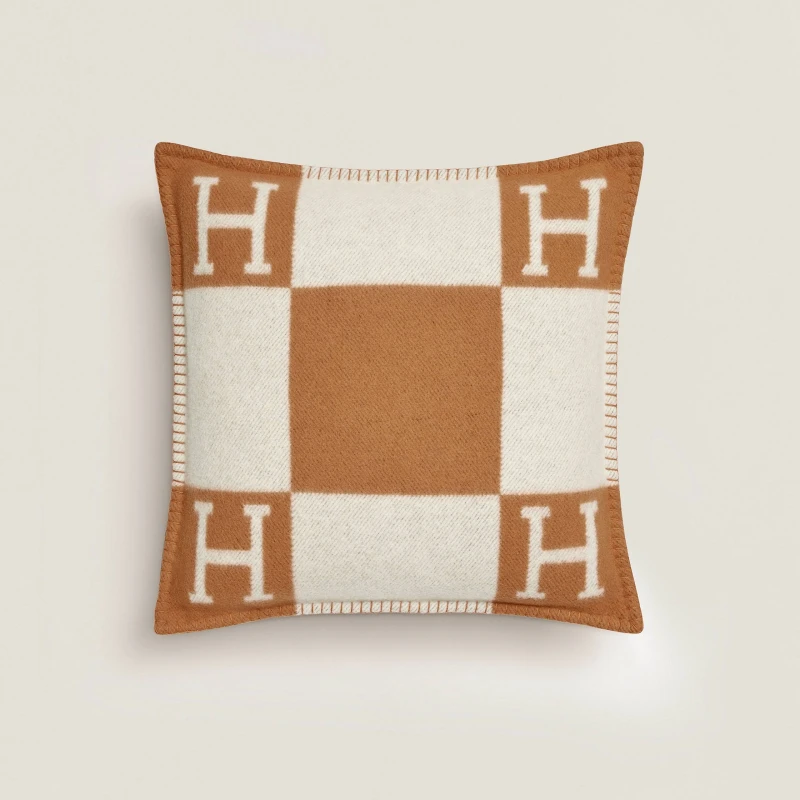 Hermès Avalon Throw Blanket / Avalon Pillow HPBEC 3