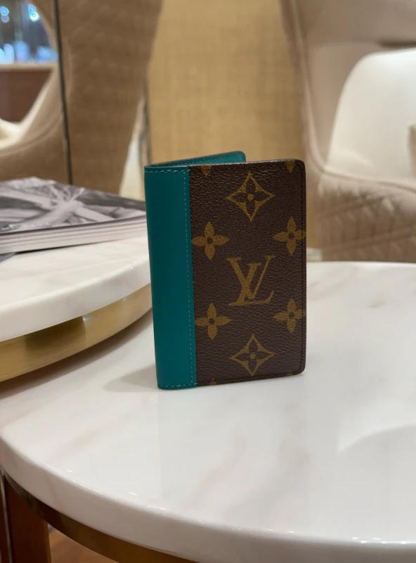 Louis Vuitton Pocket Organizer M12829 2