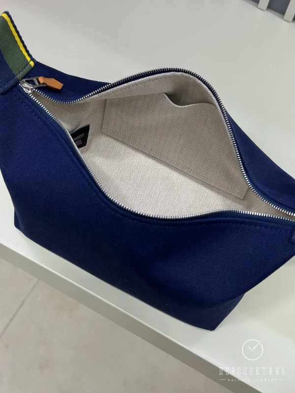 Hermès Bride-a-Brac H Pavillon case, small model Marine H104346M 04 4