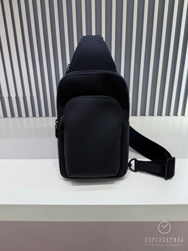 Louis Vuitton Avenue Slingbag PM M15255 2