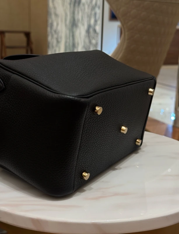 Hermès HandBag Lindy 26 Noir/GHW L26 3