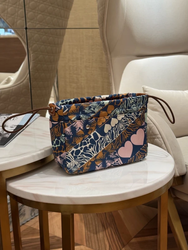 Hermès Handbag pouch H086578CKAA 5