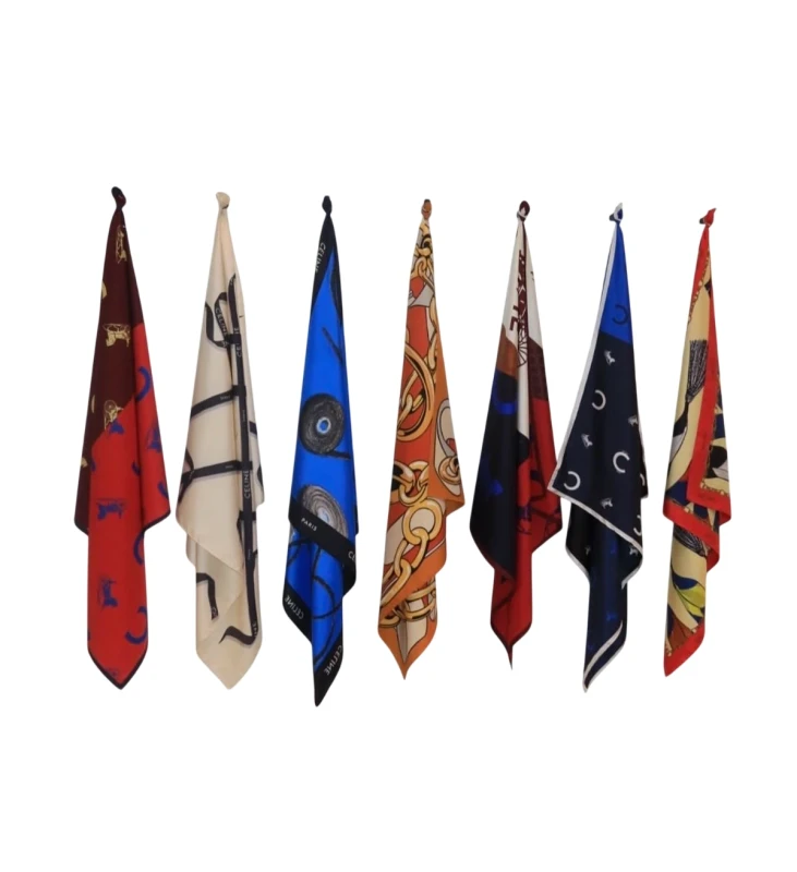 Les Chevaux Dechaines scarf 90