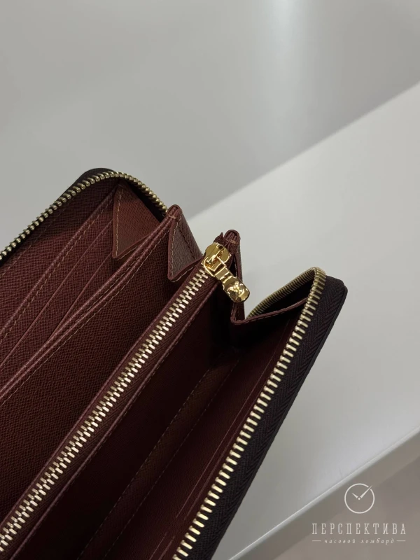 Louis Vuitton Zippy Wallet M42616 5