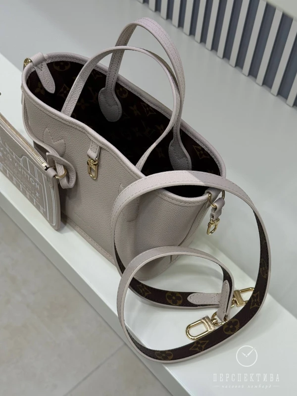 Louis Vuitton Neverfull Bandoulière Inside Out BB M25657 3