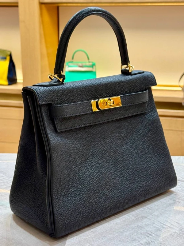Hermès KELLY RETOURNE 28 VEAU TOGO NOIR GHW K28TN 3