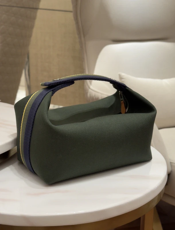 Hermès Bride-a-Brac H Pavillon case, small model H104346M 03 2