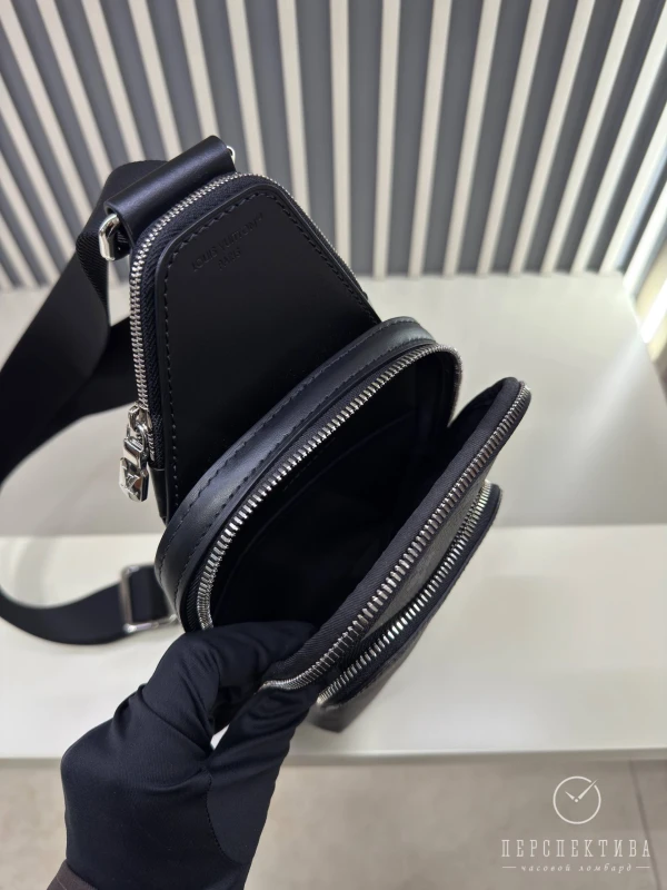 Louis Vuitton Avenue Slingbag PM M47137 8