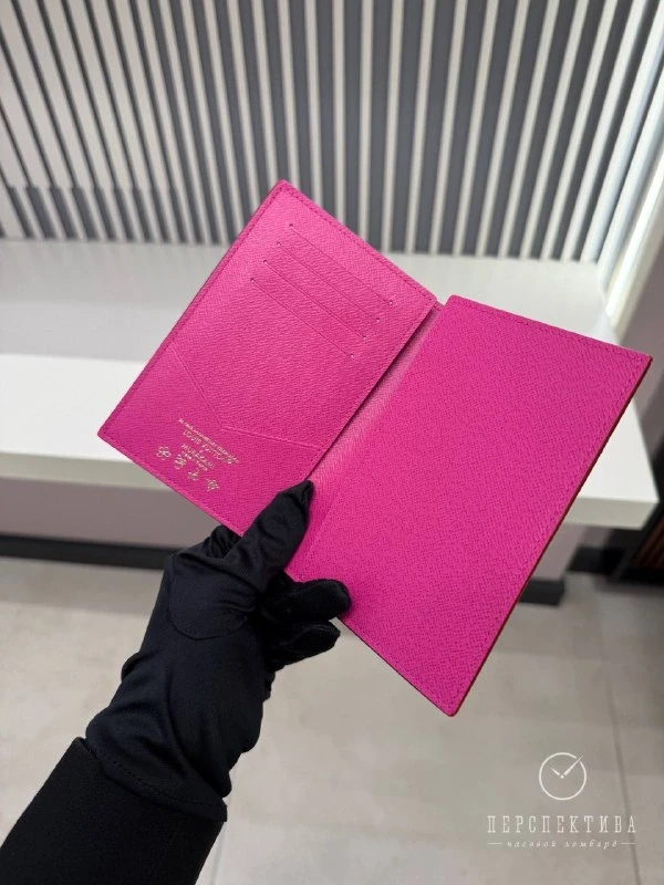 Louis Vuitton LV x TM Passport Cover M14178 2