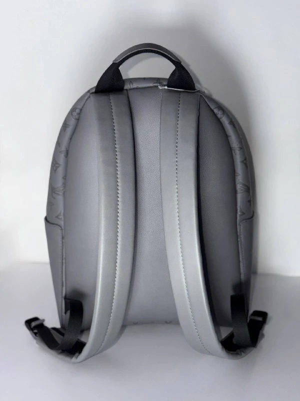Louis Vuitton Discovery Backpack M46557 7