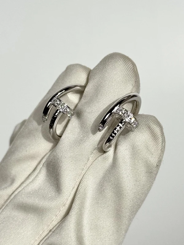 Cartier Juste un Clou cufflinks OG000235 3