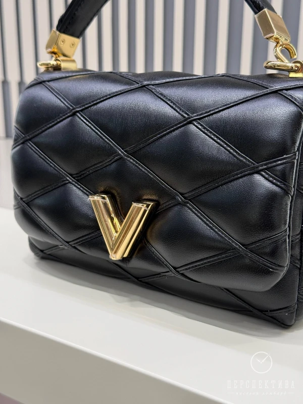 Louis Vuitton GO-14 PM M12004 5