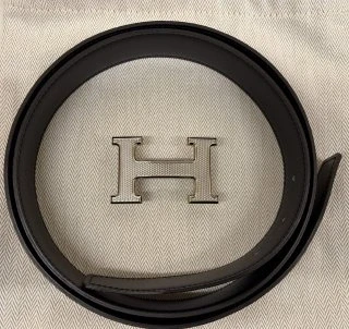Hermès H Guillochee belt buckle & Reversible leather strap 32 mm Noir/Gold Belt_H064540CK05 / H073967CAAA075 6
