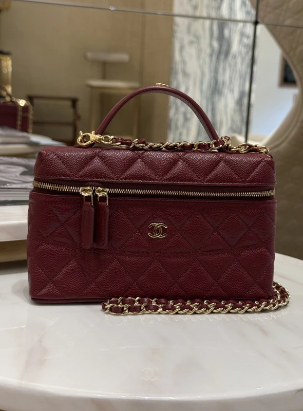 Chanel VANITY WITH CHAIN AP4385B 2
