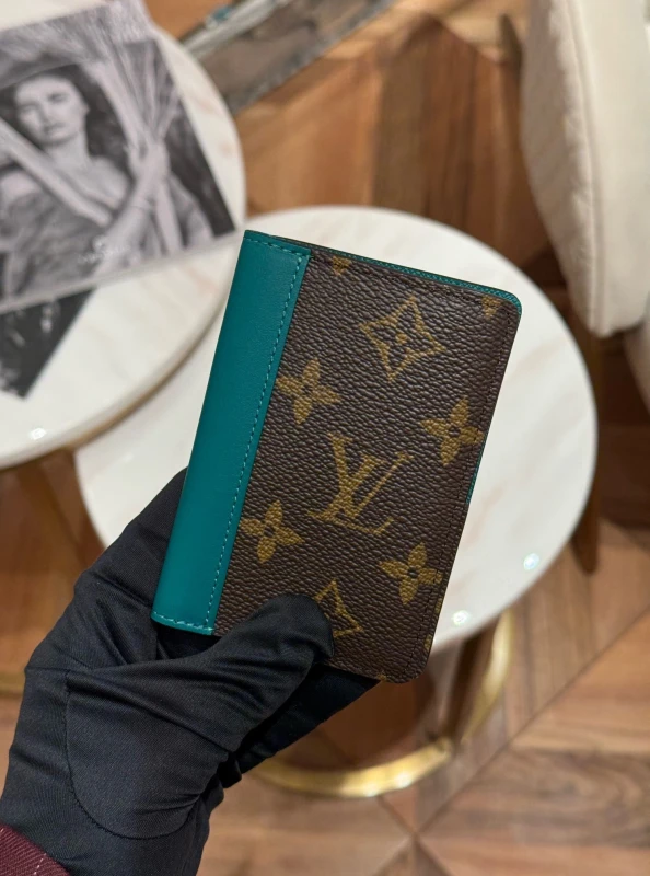 Louis Vuitton Pocket Organizer M12829 6