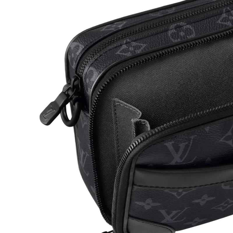 Louis Vuitton Alpha Messenger M46955 4