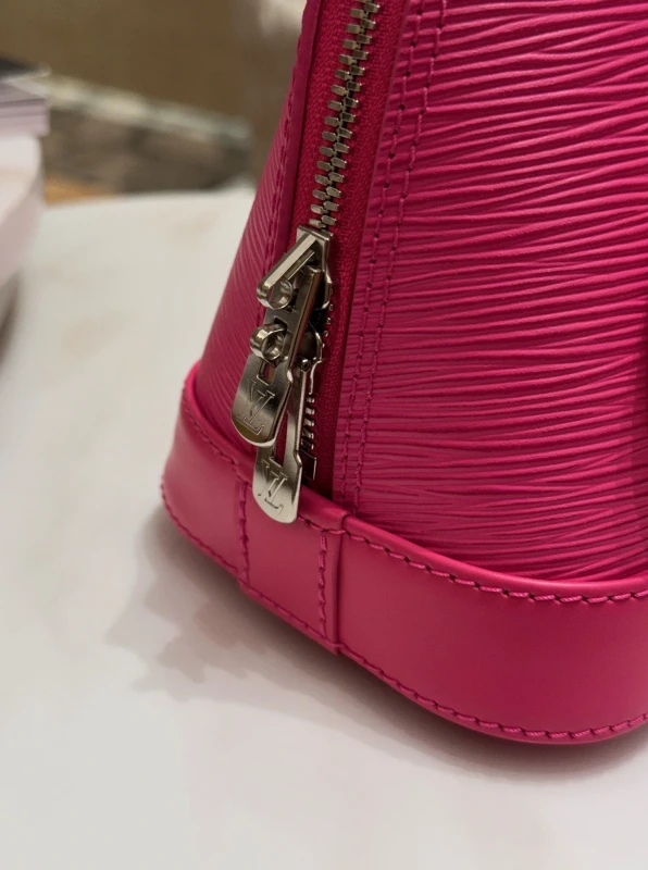 Louis Vuitton Alma BB M28902 5