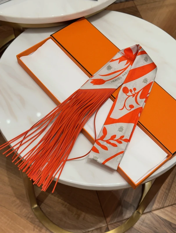 Hermès Bouquet Final leather fringe Twilly H064317S 03 2