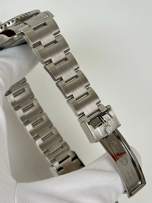 Rolex 41 mm Steel 124060-0001 4