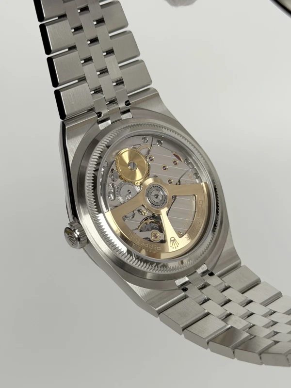 Rolex Land-Dweller 40 127334-0001 6