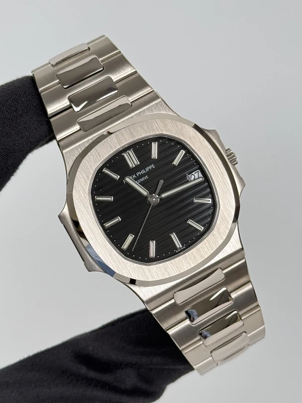 Patek Philippe 3711/1G 3711/1G-001 2