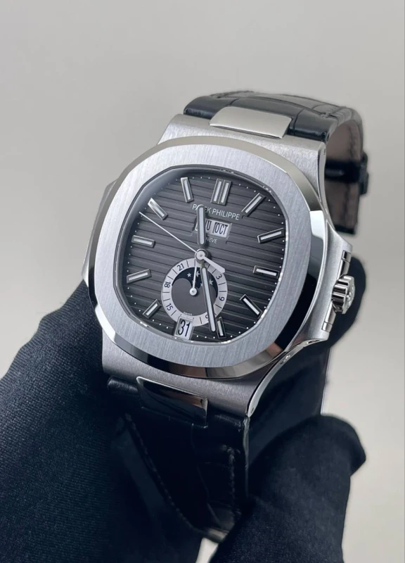 Patek Philippe 5726 5726A-001 2