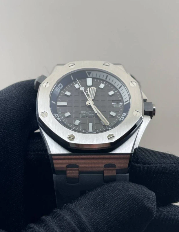 Audemars Piguet Diver 15720ST.OO.A009CA.01 4