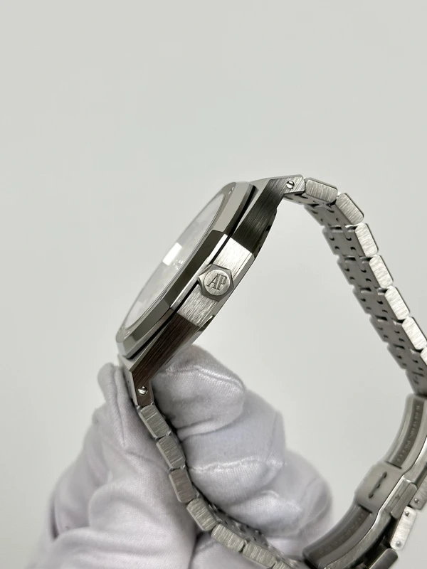 Audemars Piguet Selfwinding 41 mm 15400ST.OO.1220ST.02 5