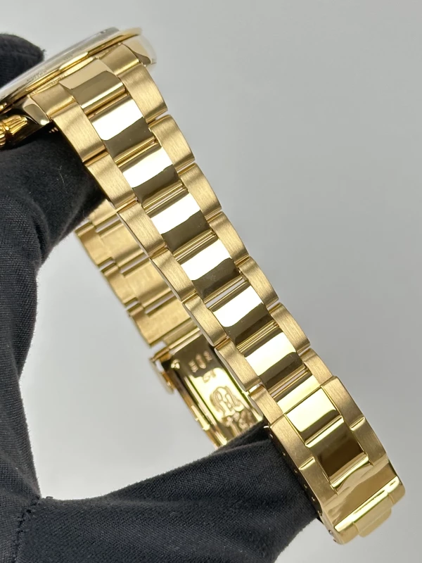 Rolex 40mm Yellow Gold 16528 5