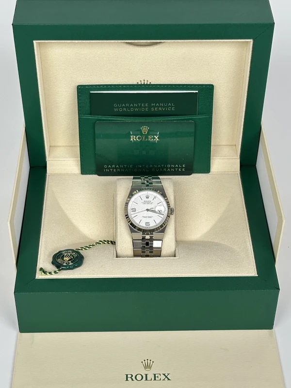 Rolex Land-Dweller 40 127334-0001 7