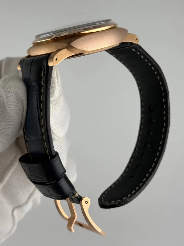 Panerai Perpetual Calendar Goldtech™ PAM00742 7