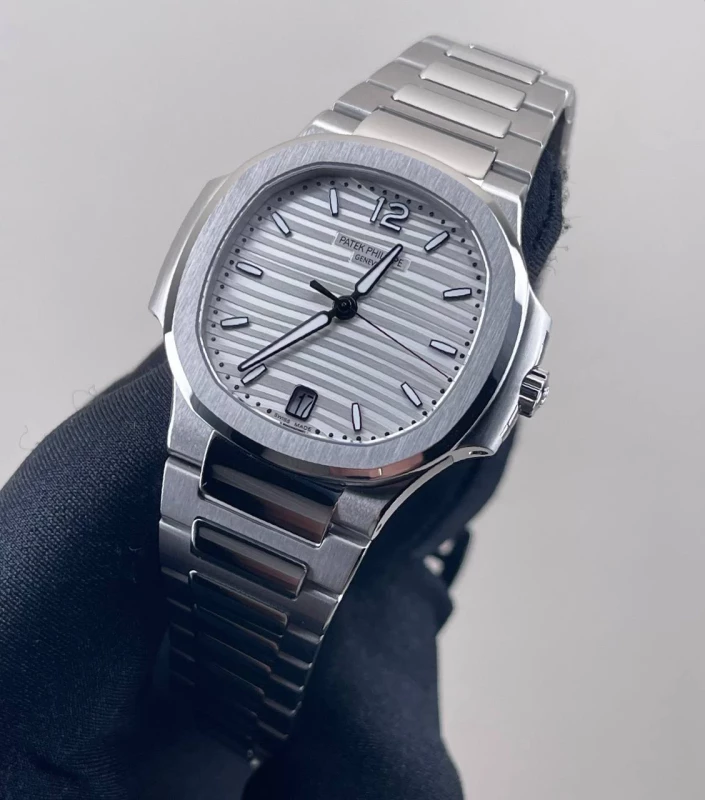 Patek Philippe Lady 7118 7118/1A-010 2
