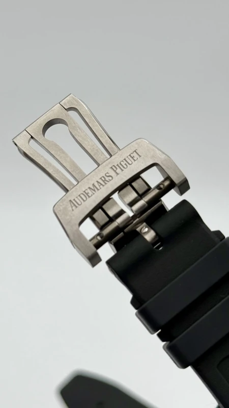 Audemars Piguet 26591CE.OO.D002CA.01 7