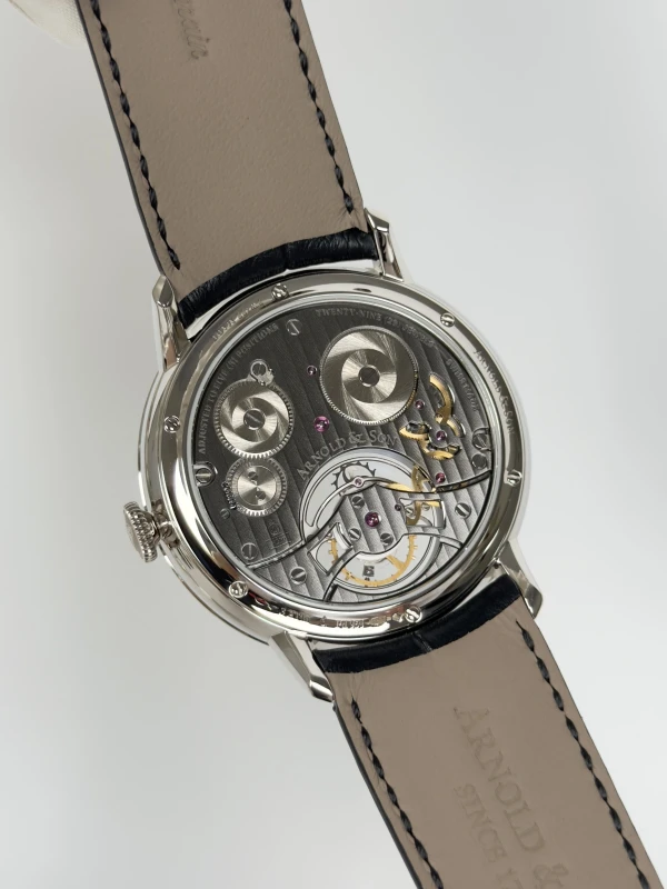 Arnold & Son Ultra-Thin Tourbillon UTTE 1UTAG.S04A.C121G 7