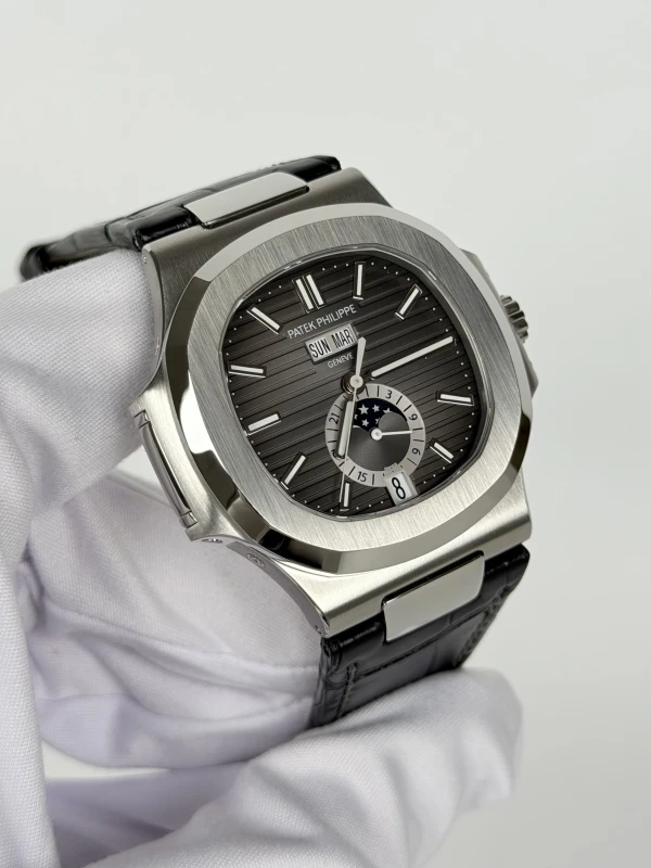 Patek Philippe 5726  5726A-001 3