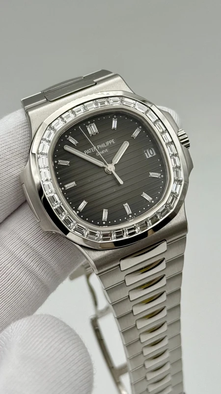 Patek Philippe Nautilus 5711/110P-001 4