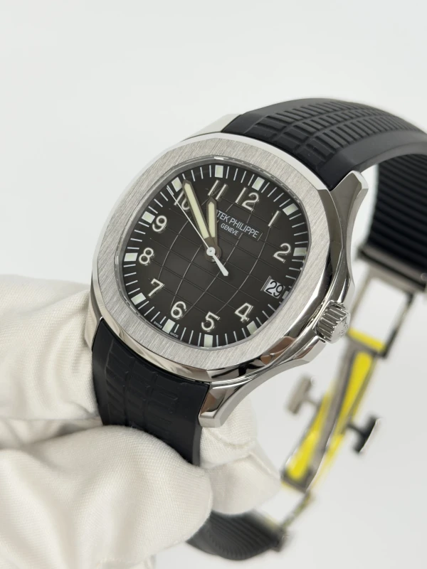 Patek Philippe 5167 5167A-001 4